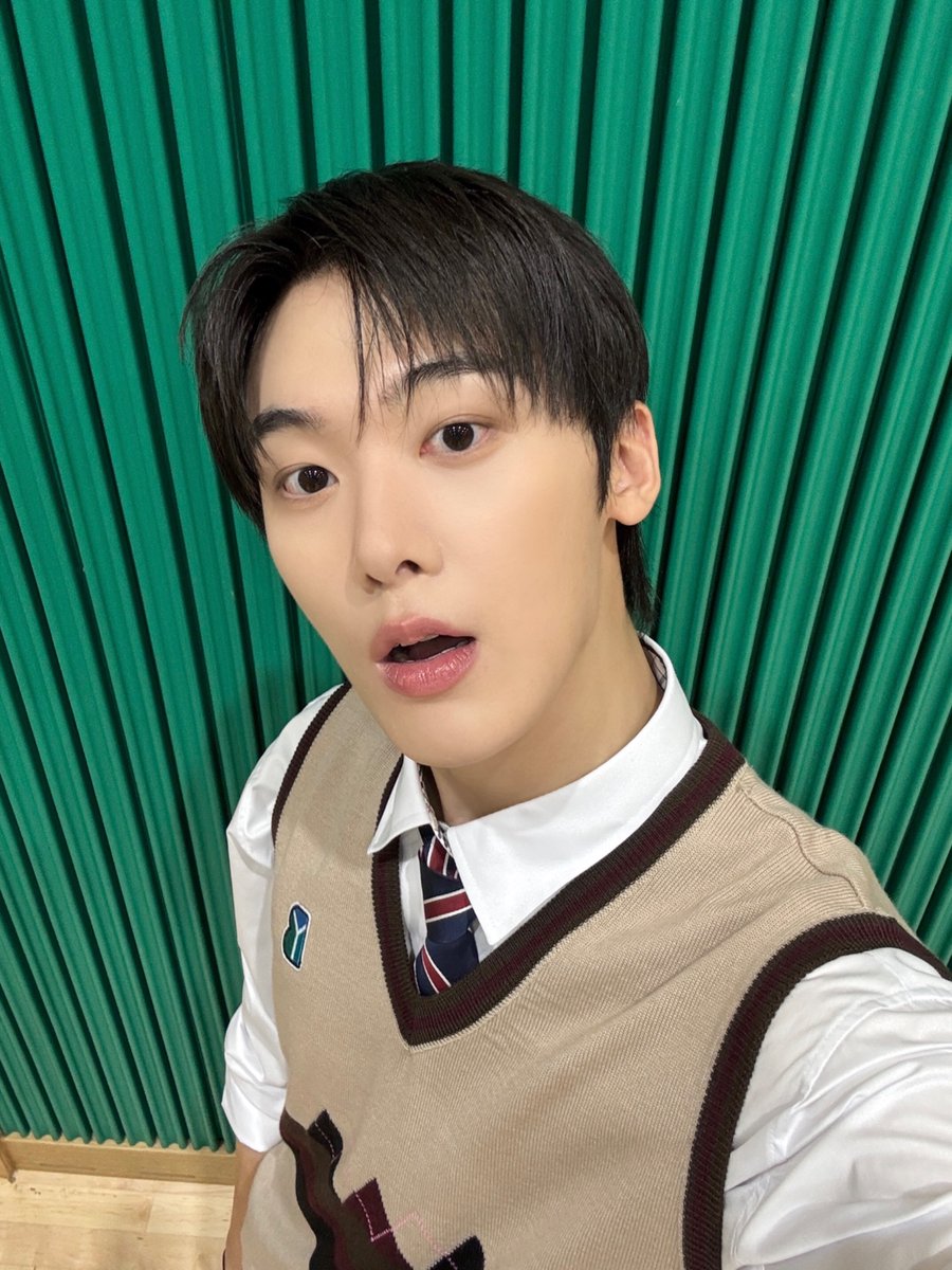 YOONSANHA_offcl's tweet photo. [📸]

260529 #벨리곰

#윤산하 #YOONSANHA
#NO_REASON #YOONSANHA_NOREASON
#IDK_ME https://t.co/LR2YSviPwG