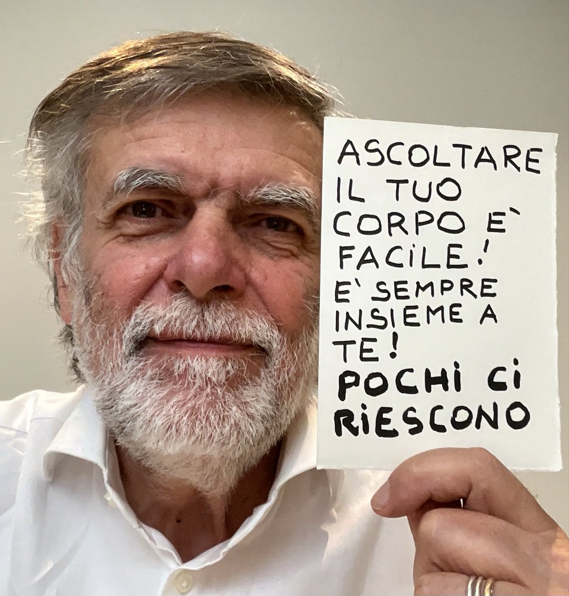 JacopoFo's tweet photo. YOGA DELLA MENTE…  Dal 3 al 9 agosto 
Dal 10 al 16 agosto 2026

dal 17 al 23 Agosto 
Festival dei sensi
(Vedi sotto)

https://t.co/XWsyoZeTMt
 Le persone serie dominano il mondo da 5 mila anni. E siamo ancora nella cacca. Forse è meglio che adesso lasciate fare ai clown. https://t.co/HbJ2VvX6kO