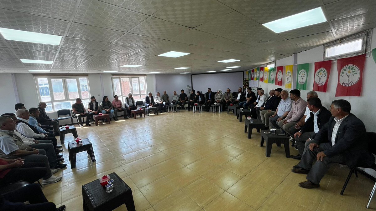 AyseSurucuUrfa's tweet photo. Cirnêreş/Hilvan’da halkımızla bayramlaştık. https://t.co/EFfWRNWuz0