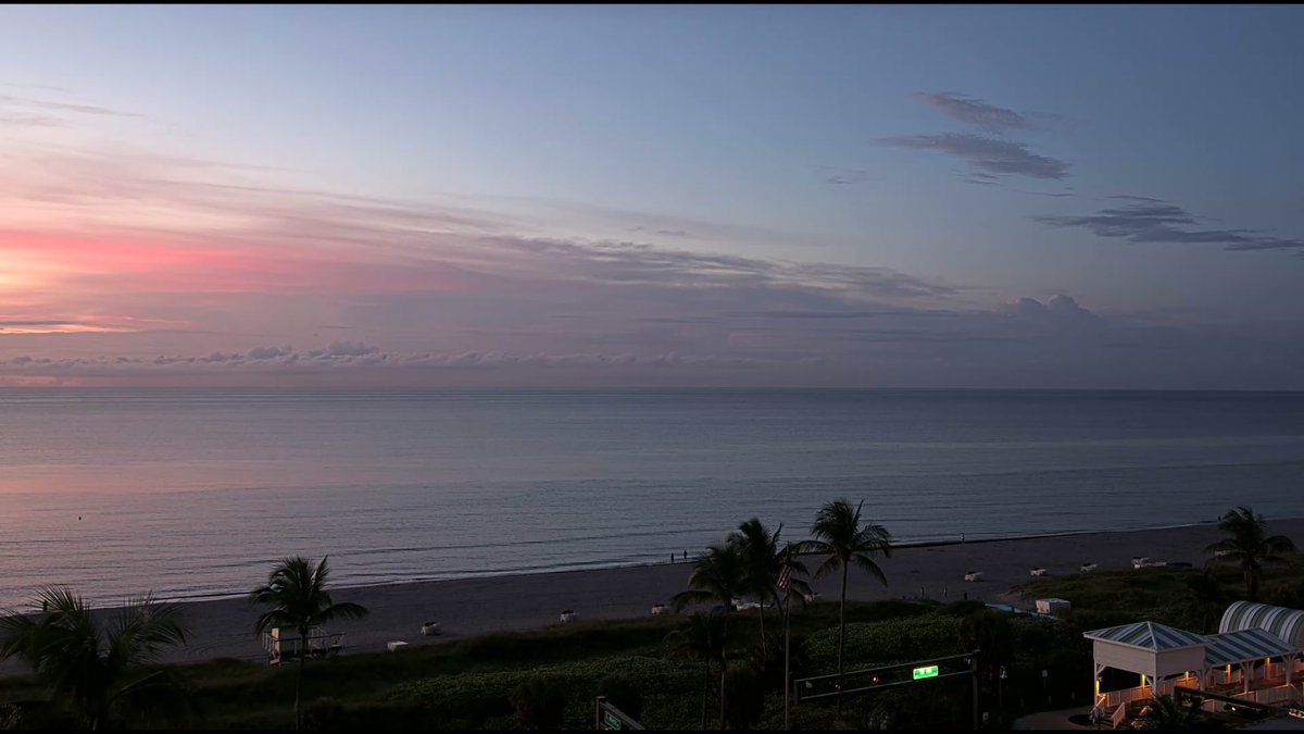 wpbf_sandra's tweet photo. Happy Friday! https://t.co/8lwswKIf2m