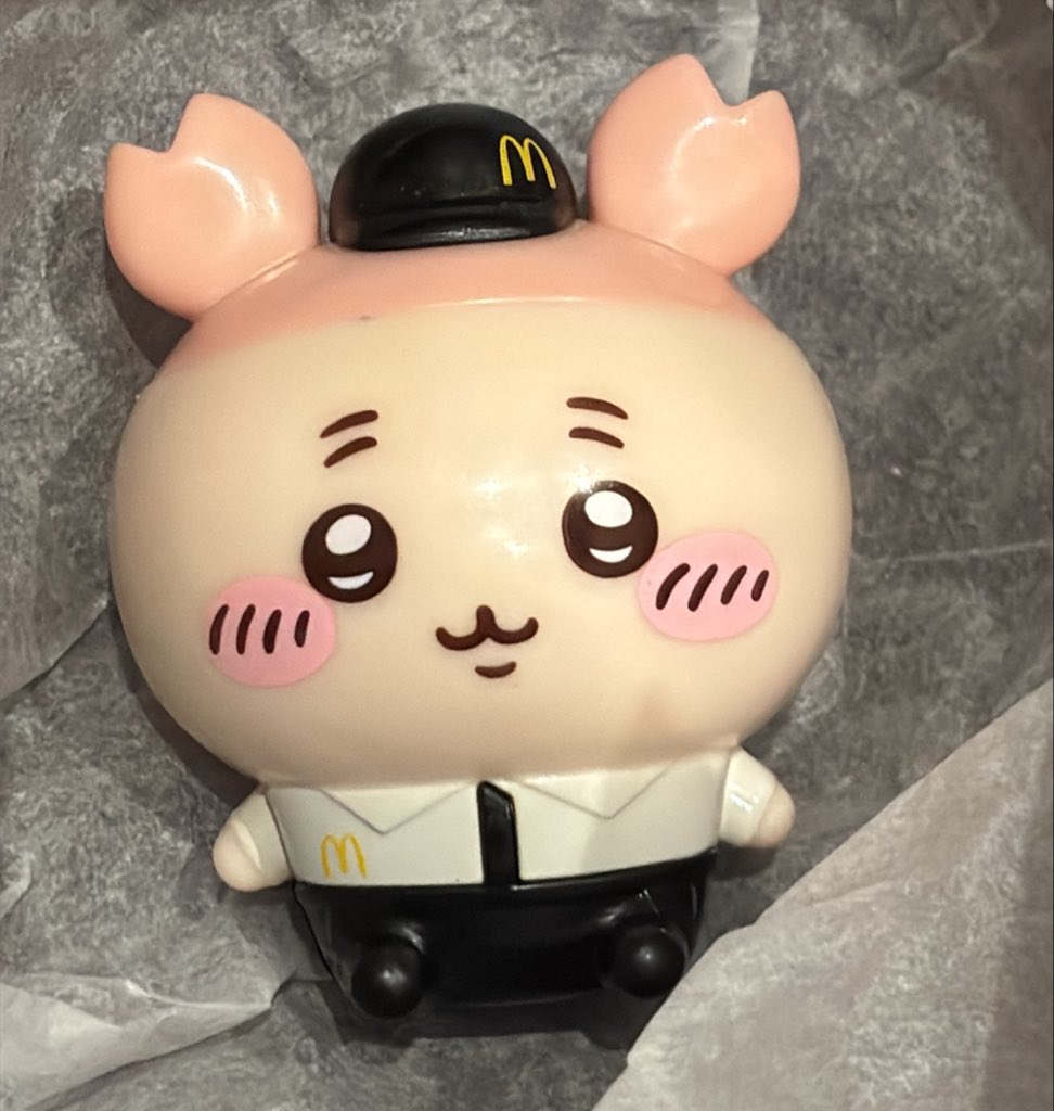 dorabo02's tweet photo. ちいかわマックハッピーセット交換

譲:カニちゃん

求:シーサー https://t.co/ix2UZfg3Yu