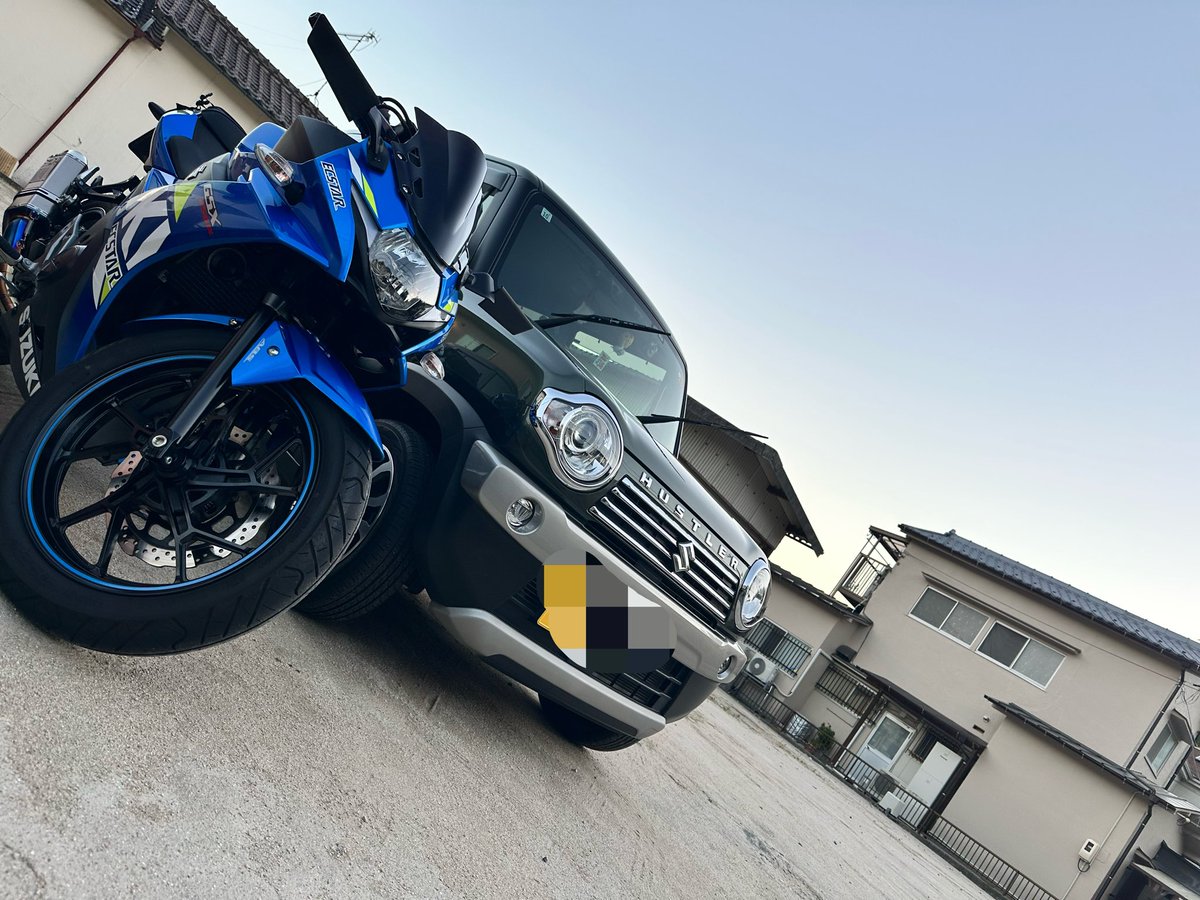 LR_reo's tweet photo. 久しぶりにバイク通勤
9月でハスラーくんとはお別れだしツーショット収めておきました🥹
残り3ヶ月弱しかないけど最後までよろしくね https://t.co/AqGfakf9ZU