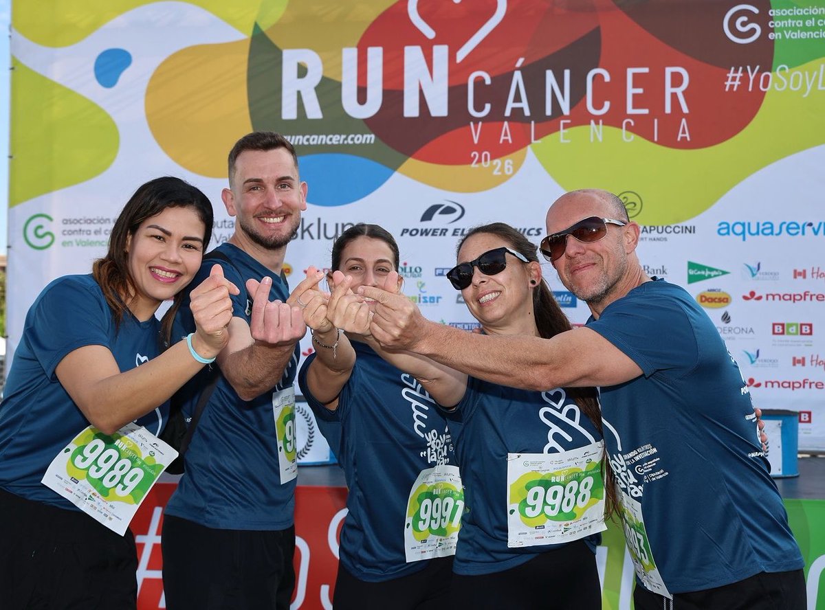 RunCancerVal's tweet photo. ¿Aún no tienes nuestra camiseta de esta edición? Es…🫰🏻

ℹ️ La puedes comprar: 

👉🏻 Durante el proceso de inscripción online y recogerla junto a tu dorsal 📲 https://t.co/0szHSbfiUG
👉🏻 En la zona de salida de nuestras pruebas. 
👉🏻 En la sede de @ContraCancerVAL

#YoSoyLaCura🫰🏻 https://t.co/Fk0oMmMGnm