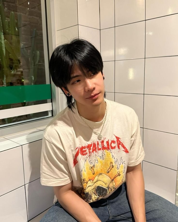 Junghwan, S. tweet media