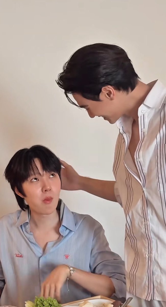 t๊ong tweet media