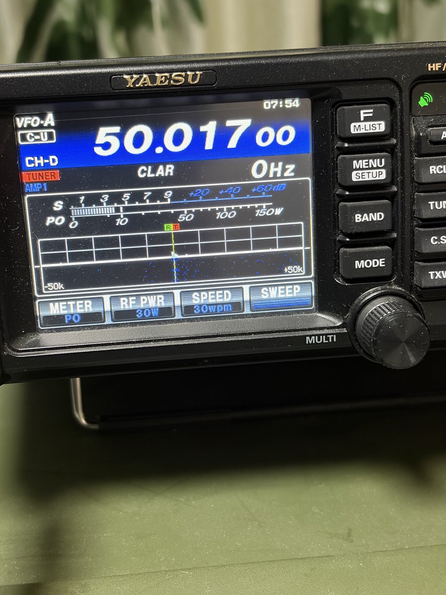 JM8KDE's tweet photo. 今シーズン初の、ベランダアンテナ展開

なんか聞こえてきたぞぅ https://t.co/MaKxO1WtYr