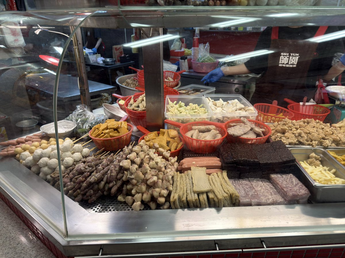 hs_freshthings's tweet photo. 友達に教えてもらった選んであげて貰うスナック？うますぎ。 https://t.co/ZzqeDde3nr