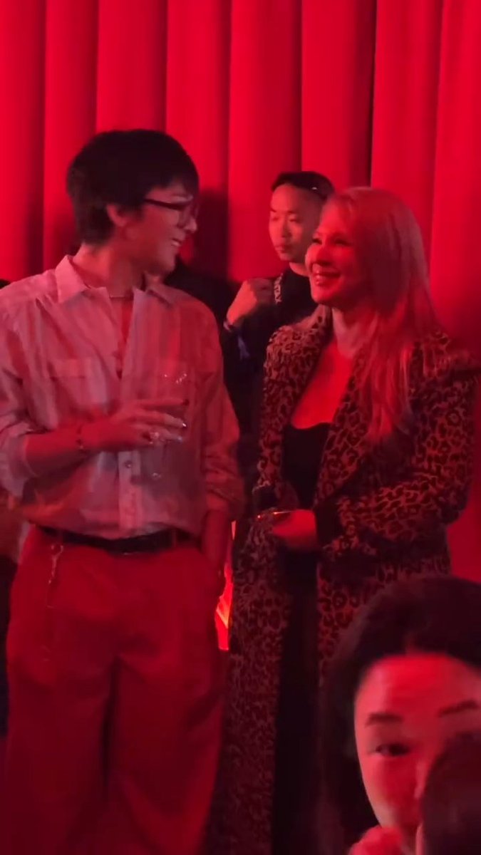 skdrose's tweet photo. GD and CL at the Audemars Piguet x Y/V after party❤️‍🔥 https://t.co/vWItdqWTua
