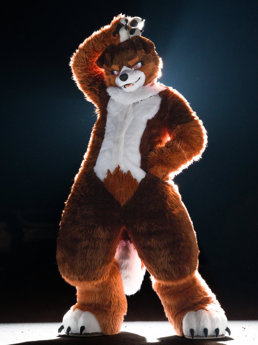 lowdelight's tweet photo. 멍멍! 등장!! 🤩

#FursuitFriday
📸@TheYamori https://t.co/soi3holObN