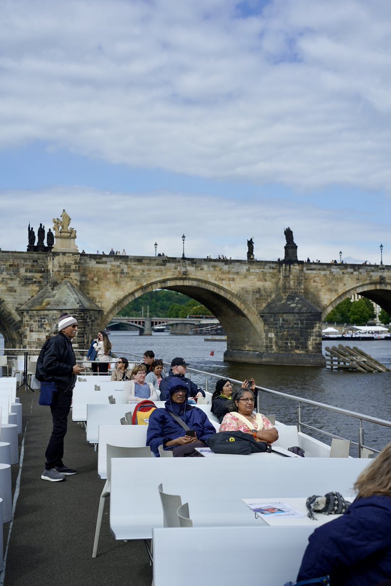 CSS_Prague's tweet photo. Prague looks beautiful from the streets.

But from the river?
Even more so. 🚤✨

Our river cruises are the perfect way to see the city from another angle — especially during summer evenings. 🤍

Add a little water to your Prague plans. https://t.co/EDK7cEIunm