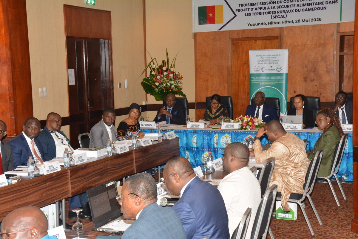 minepat237's tweet photo. 📈 Porté par le Chef de l'État SE Paul Biya, le #SECAL monte en puissance dans 6 régions. Bilan : +62 000 personnes sensibilisées, 2 000 diagnostics d'entreprises rurales et 1 193 plans d'action déployés avec l'appui de l'#AFD et de l'#UE. 

#EmploiRural #Agroécologie #SND30 https://t.co/NlR6I8xI94