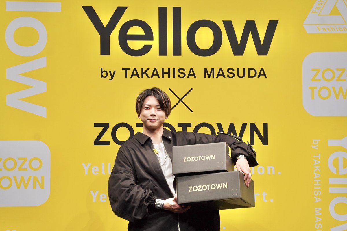 mynavi_woman's tweet photo. NEWSの #増田貴久 さん初プロデュースブランド
「Yellow by TAKAHISA MASUDA」誕生💛

ロンパース型MA-1や着脱可能ポケットなど、
こだわりが詰まった全16型を展開✨

「加藤と小山に全種類送りつけたい（笑）」と語る場面も！？

発表会の模様を詳しくお届け📷

https://t.co/NuHKyhrd0D https://t.co/2aU06UkFOe