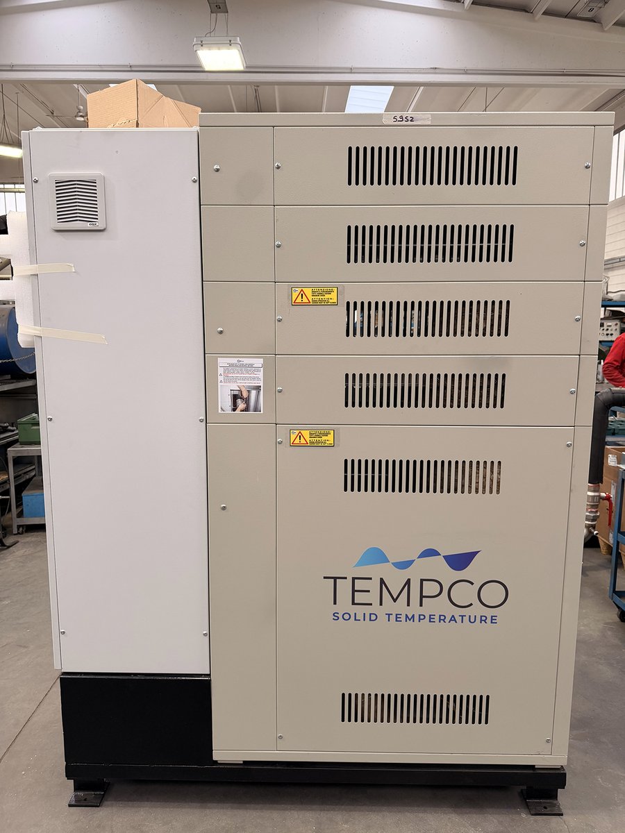 Tempco_it's tweet photo. Special #Tempco #TCU #diathermicoil temperature control unit, with maximum design temperature of 300° C and #magneticdrive pump, with #UL construction for #carbonfiber #impregnation.
#heating #efficiency #thermoregulation #solidtemperature

https://t.co/CwbF1UCqQX https://t.co/pPNgJZwzGU
