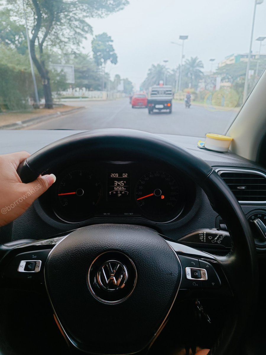 borrowakiss's tweet photo. pov ngabarin kamu:

"ini outfitku hari ini, aku berangkat dulu ya 👋" https://t.co/Hh8s3vvQ8a