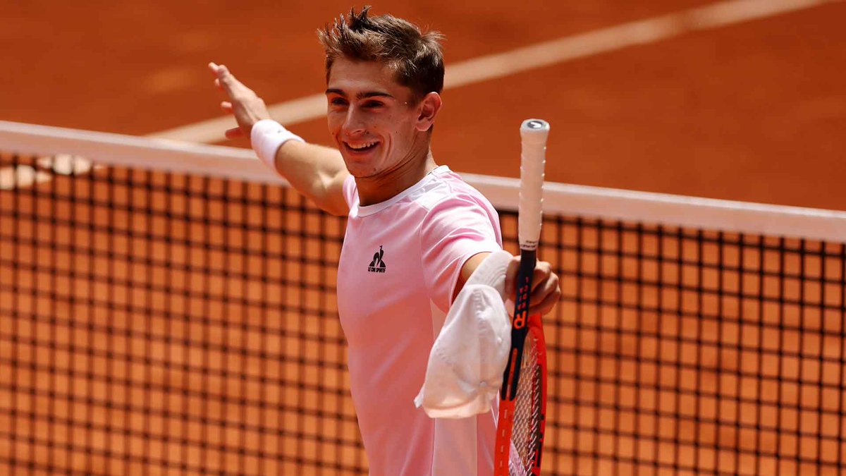 OnlyPicks4Tenis's tweet photo. Arnaldi @ 2.77 -1u (bet105) https://t.co/B2Q706Wnqk