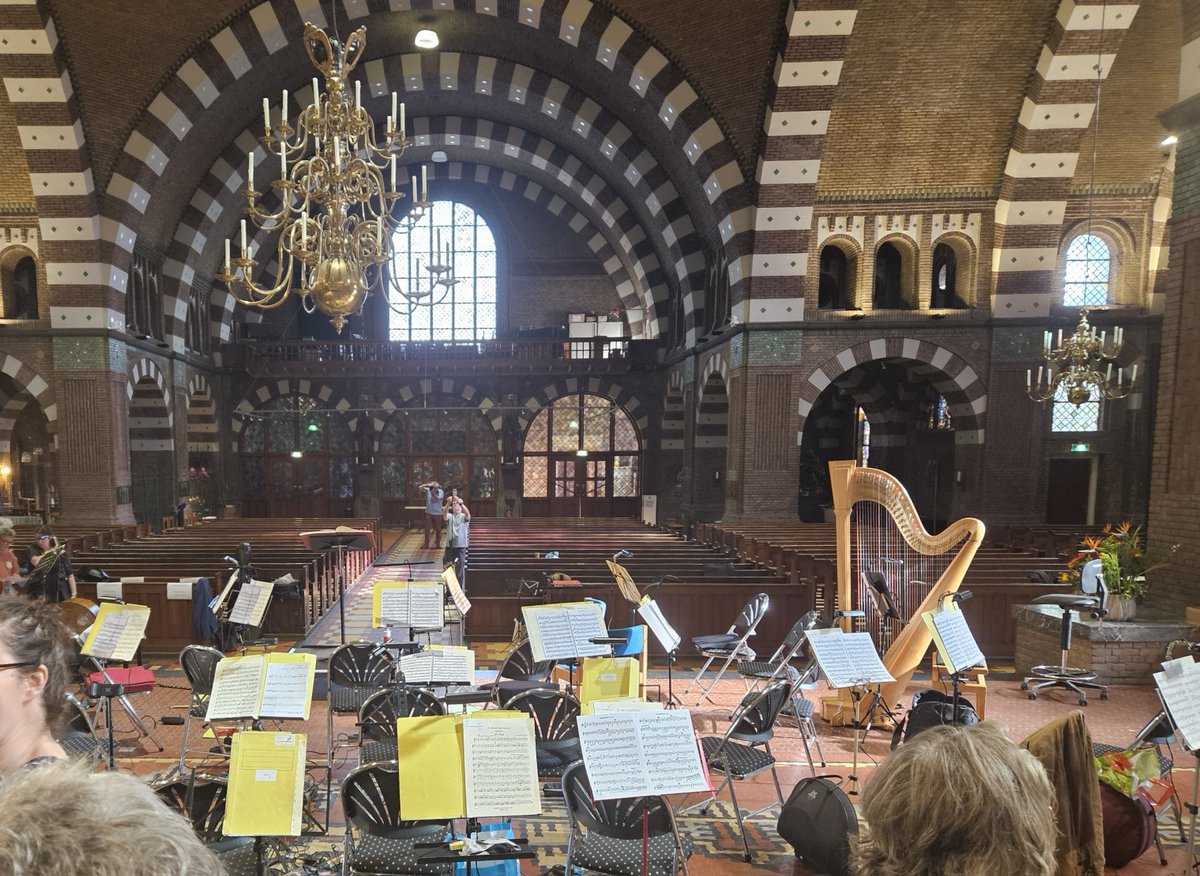 greeteijk's tweet photo. Vanavond 20uur in mooie #kerk Joh de Doper  #wageningen het wervelende jubileumconcert met een groot orkest, groot koor en beroemde zangsolisten! https://t.co/AJ6PiAwtN8  (zie ook progr boekje op de site) https://t.co/KNXOuVyrzt