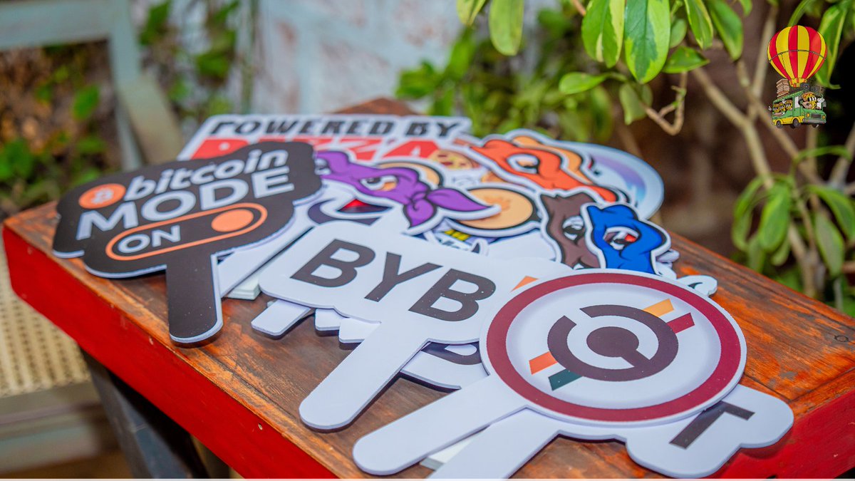 CeylonCash's tweet photo. Huge appreciation to @BybitSriLanka for fueling our Galle meetup. Thank you for helping us bring the Bitcoin Pizza Day spirit to the coast and for continuously supporting the growth of Web3 in Sri Lanka.

#PizzaDAO #BitcoinPizzaDay #Galle #Bybit @Bybit_Official https://t.co/RfKazrvGpe