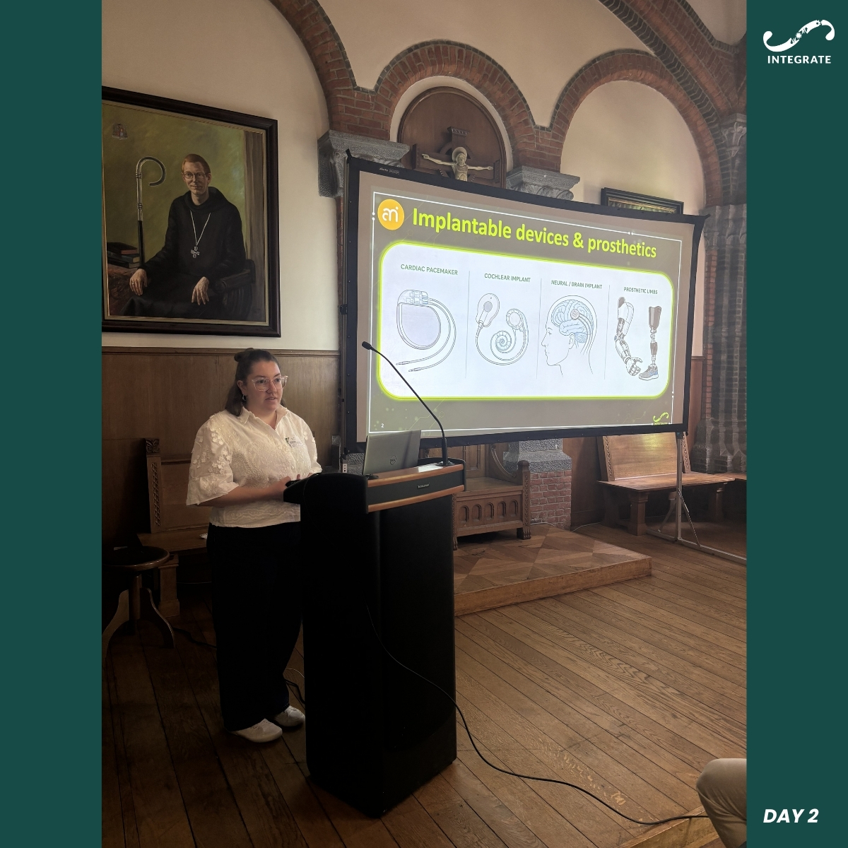 IntePathfinder's tweet photo. 🔹 Carolina Pierucci: harvesting gastric ion gradients to power implantable devices 🔋
🔹 Prof. Tom Schroeder: exploiting phase-change solvents to switch electrical conductivity ⚡ 
#Bioprinting #IonicCircuits #SoftActuation #EIC https://t.co/v9I7TDjmYw