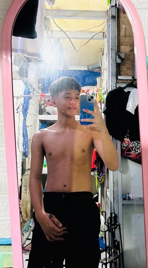 Wagakokuffal's tweet photo. subo moto?🥵 https://t.co/LtMVrvH2VF