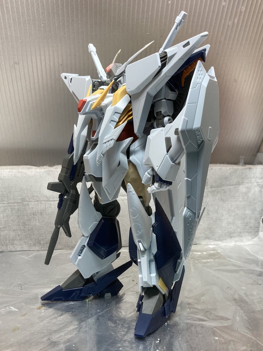 kin29morio's tweet photo. HGUCΞガンダム、今日はハンドパーツの加工とフンドシの取り付け位置を1.2mm前方にする加工をしました。
#閃光のハサウェイ
#ガンプラ https://t.co/2sHWyURKwJ