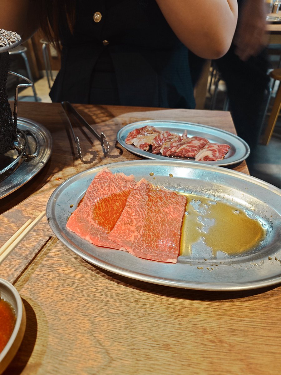 capitanoosan's tweet photo. 激務でヘロヘロの夜に「疲れてるでしょ？焼いてあげるよ？」
彼女もヘロヘロのはずなのに優しすぎひん？ https://t.co/AtabPlfdF7