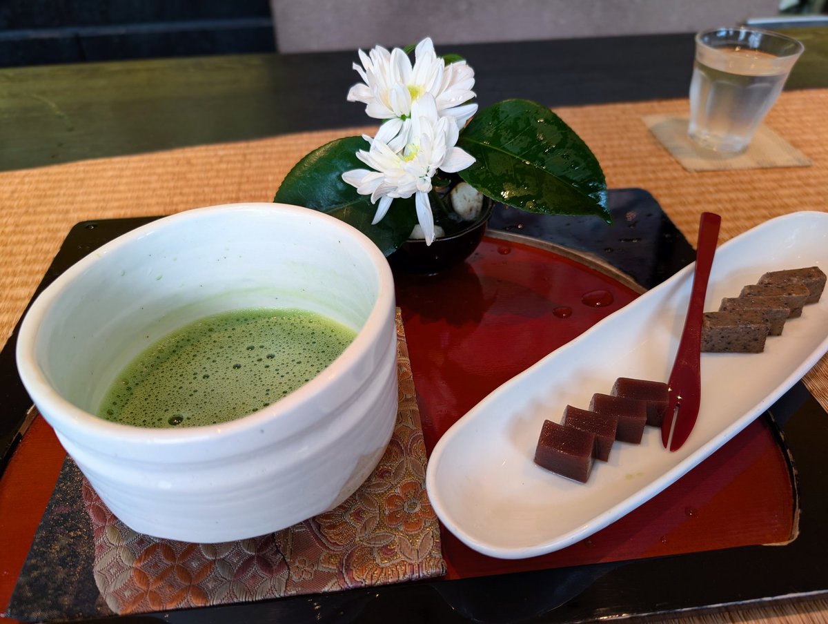 jam_retty's tweet photo. この前チサトと食い倒れツアーみたいなことしてきました🍴✧︎
色んな方々にオススメしてもらったお店をまわりつつ、お散歩たくさんした〜👣
また遊ぼうね！次は定食屋🍚✨ https://t.co/ibEN6Jxq3K