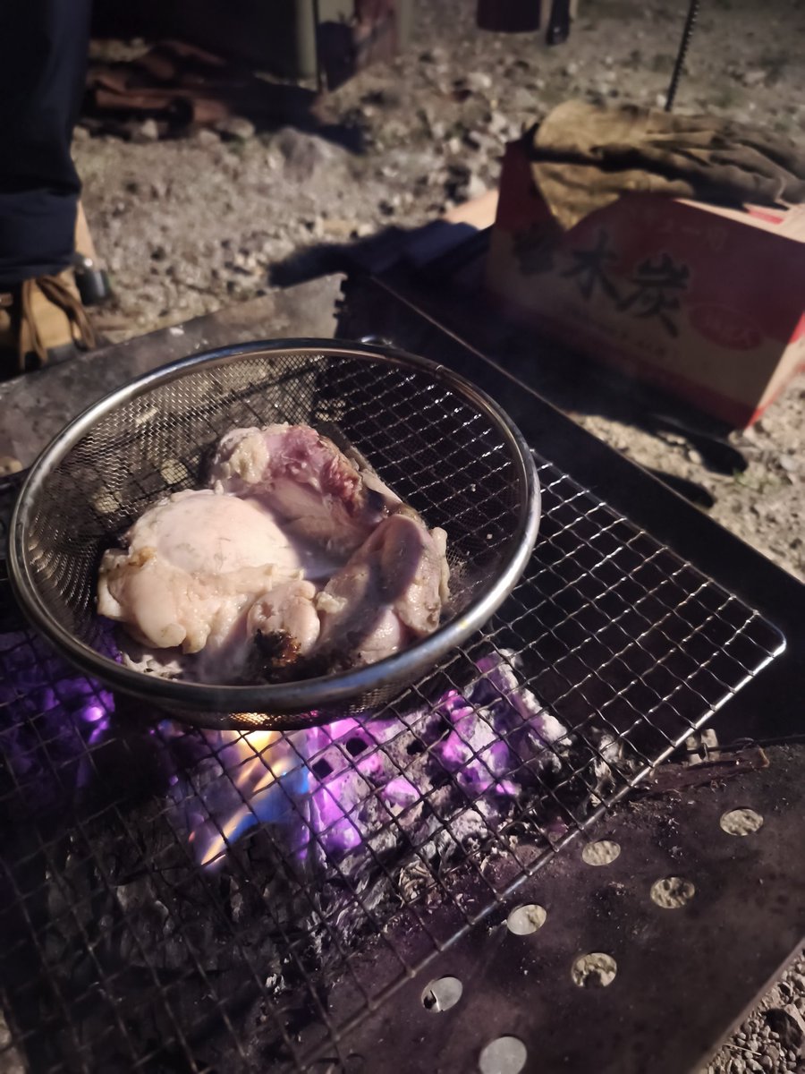 s_buzzcamp's tweet photo. コレがこうなってこうなる
やっぱり肉🍖 https://t.co/yDc4SYJQne