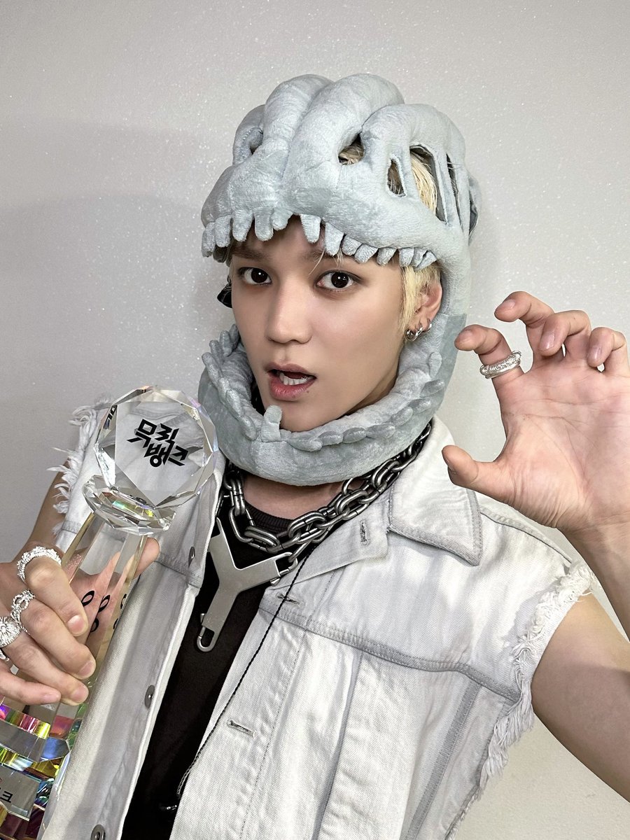 xuuioe's tweet photo. TAEYONG 1ST WIN 🎉
#WYLD1stWin
#TAEYONG1stWin https://t.co/xPg0R8mvzf