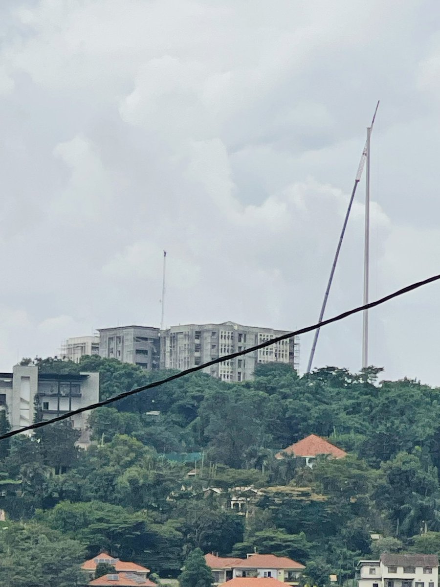 TendrilsFund's tweet photo. General, did your crane finally arrive? 

With Mbuya hospital &amp; the new @MODVA_UPDF headquarters, clearly the CDF has Uganda at heart!💯 https://t.co/Gog6z59DUz