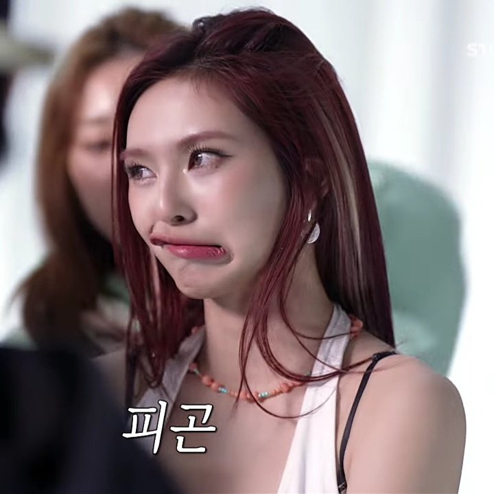 rvndhlpqrsweet's tweet photo. gurl??😭😂
#chiquita #babymonster https://t.co/ilHeDyLqD2