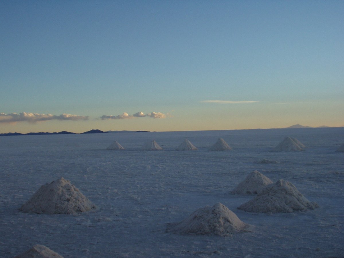 soundforest5's tweet photo. Lithium desert, 2002. https://t.co/NLUlKBE4tH