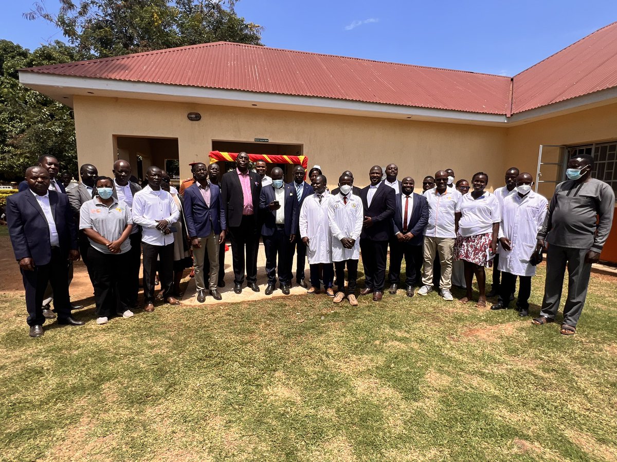 aic_ug's tweet photo. Happening now in Serere District the official opening of an ultra-modern laboratory at Serere District Hospital HC IV. The facility is expected to serve over 400 patients every day, improving access to quality diagnostic services in the region. Big thanks to CDC for the support. https://t.co/6FH3osc7LC