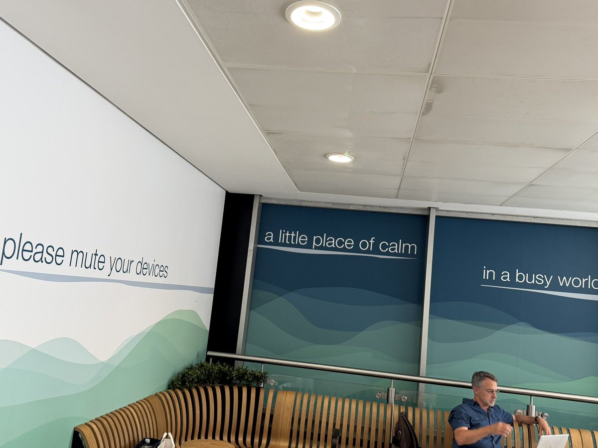 darthgrimshaw's tweet photo. @NetworkRailEUS whoever designed or thought to include this quiet space up on the first level at Euston deserves an award, a medal or a pay rise. A calm in the busy-ness, it was absolute bliss as I was waiting for my train 🥰 https://t.co/xoaqDDmWlH