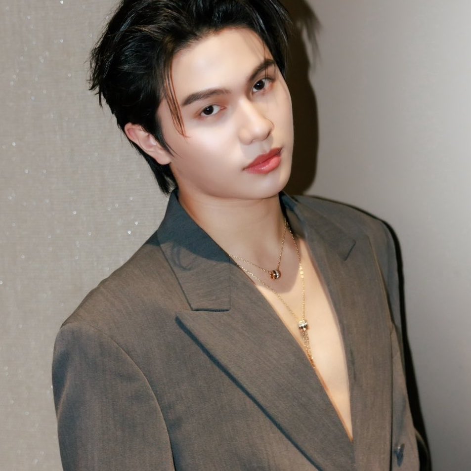 jwillestt's tweet photo. COME SEE MY FATHER!!!?????
WILLIAM’S GAZE HERE?!!!! 🥵🥵🥵

he make me insane 😩🙏🏻
#williamjkp https://t.co/H2EiE1YVS7