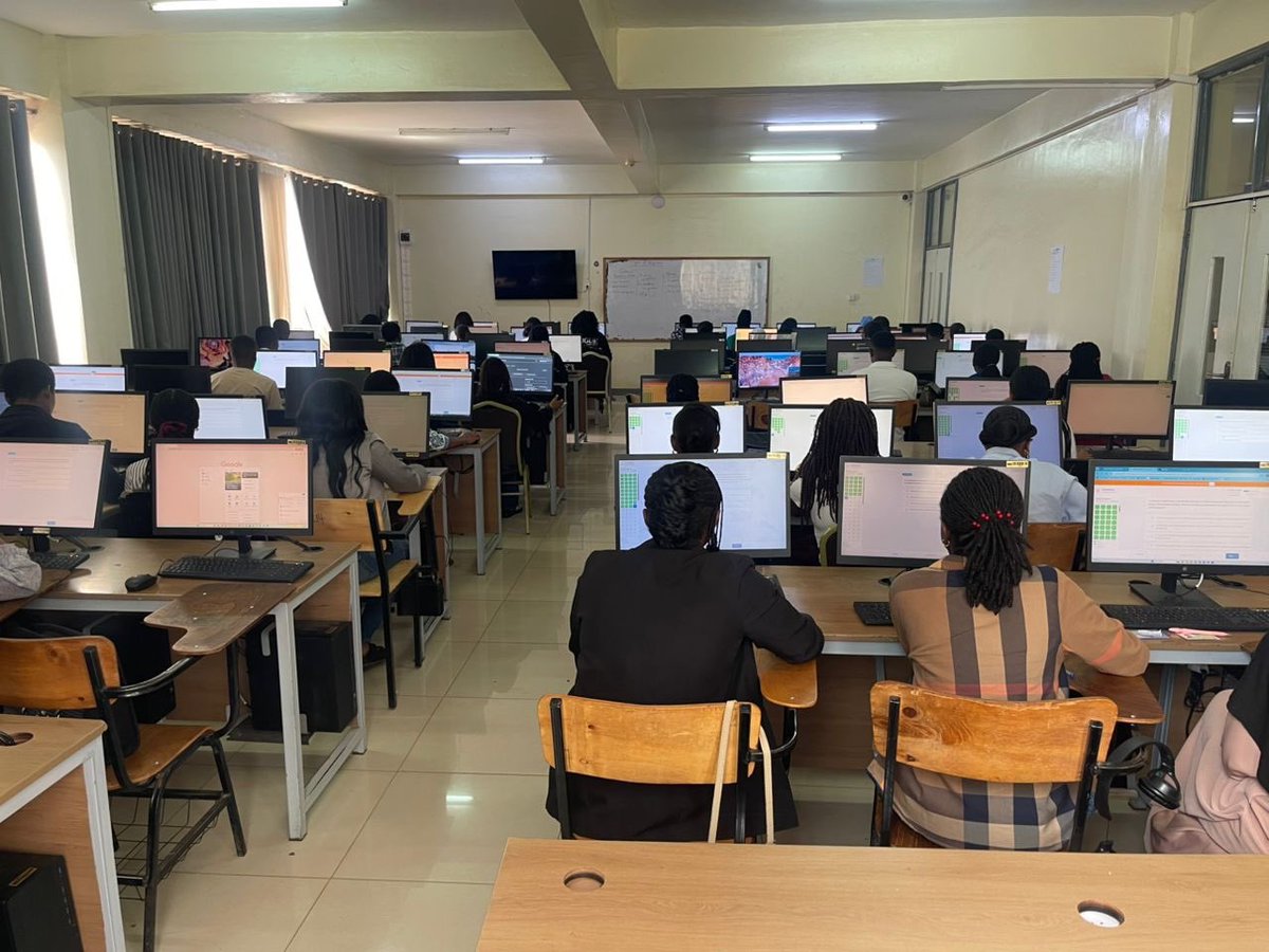 GlblKwkKoders's tweet photo. 856 nurses sat their licensing exam this week through a platform we built with Rwanda's Ministry of Health &amp; NCNM. 

From registration to real-time results; we're proud to help healthcare workers get to work faster. 

#HealthTech #Rwanda #NursesAndMidwives https://t.co/PQ2JP48JL7
