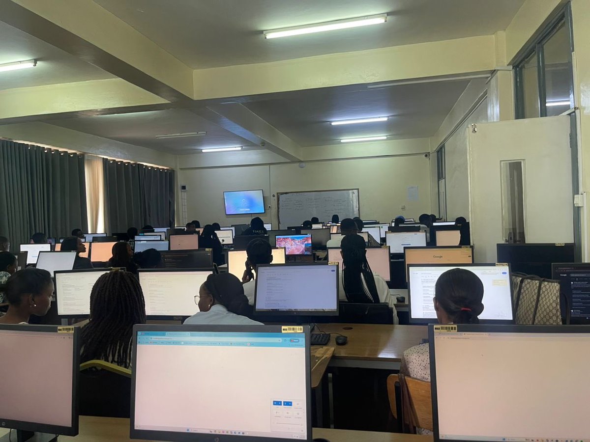 GlblKwkKoders's tweet photo. 856 nurses sat their licensing exam this week through a platform we built with Rwanda's Ministry of Health &amp; NCNM. 

From registration to real-time results; we're proud to help healthcare workers get to work faster. 

#HealthTech #Rwanda #NursesAndMidwives https://t.co/PQ2JP48JL7