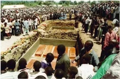 jamesndoch2's tweet photo. The mystery is yet to be solved even after 8 girls have been arrested in relation to the fire in Utumishi Girls where 16 died. We shouldn't be to quick to forget how 68 boys perished in Kyanguli in 2001. 
Oluga, Ruto, Eldoret, Laikipia, Ebola, Gilgil, Congo https://t.co/pZN6EFcvzx