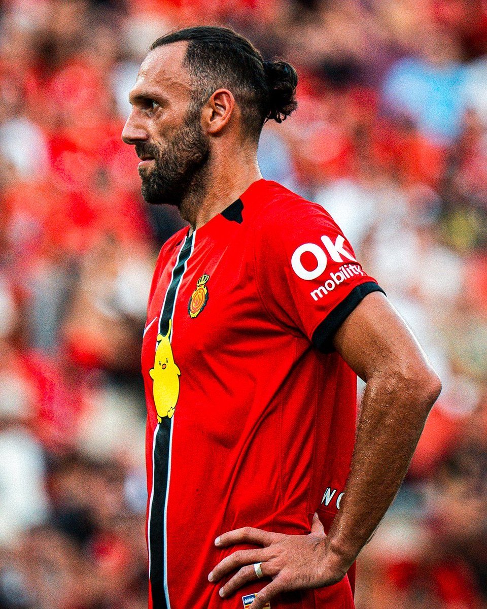 XtraofFener's tweet photo. 🚨 Vedat Muriqi, #Fenerbahçe ile 2029'a kadar sözleşme için kişisel şartlarda anlaştı.. Mallorca ile anlaşma için görüşmelerde olan Muriqi, #Fener'e dönmeye bir adım daha yaklaştı. 

via [@nicoschira] https://t.co/ShxRufQPWk