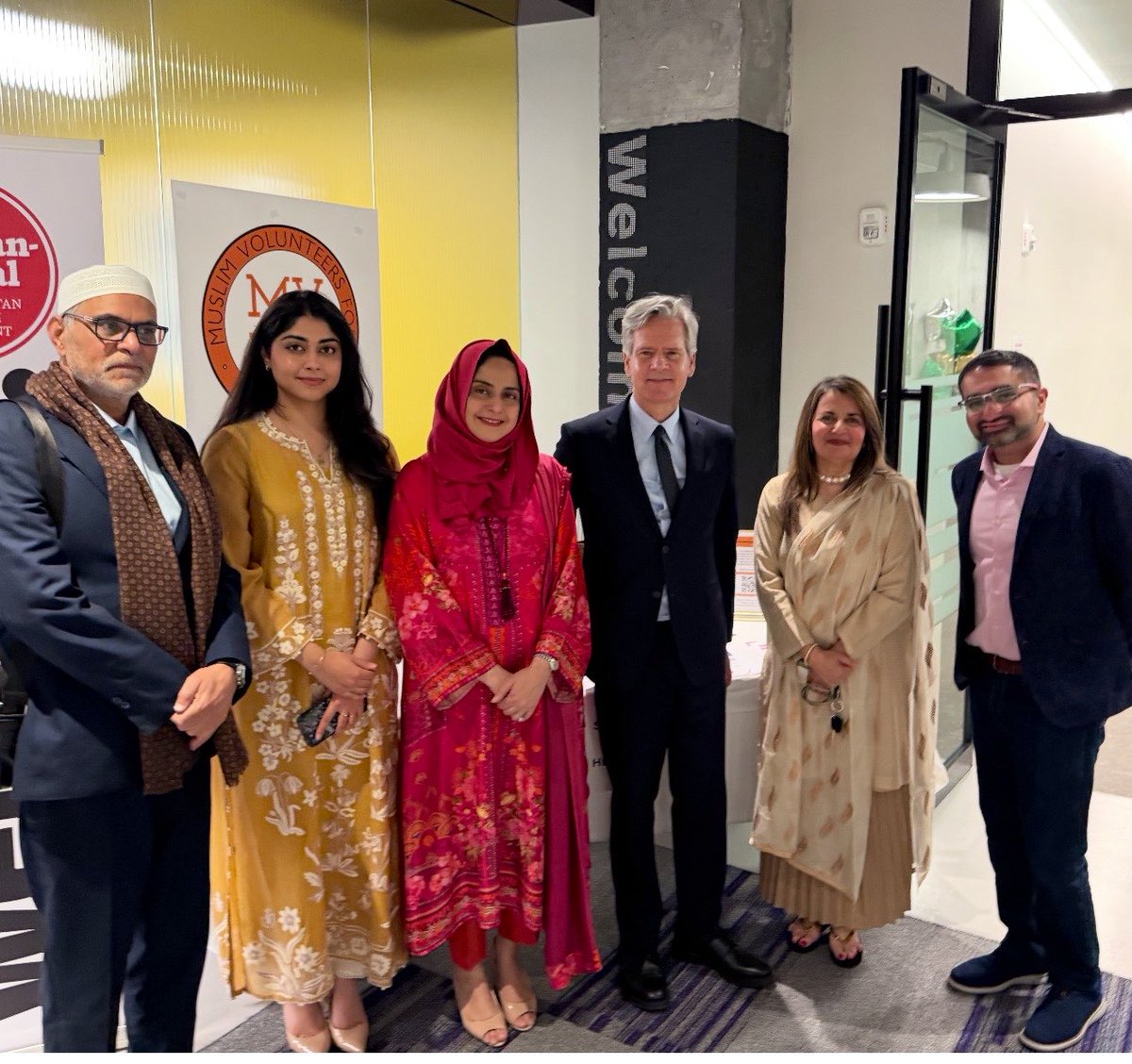 Mv4Ny's tweet photo. What an evening! The community of Manhattan joined for a  cultural celebration of Eid with multicultural food, live music, ethnic decor, and henna station. It was an honor to co-host this Eid Celebration with the MBP Brad Hoylman Sigal at MNN.  @manhattanbp @bradhoylman @MNNNYC https://t.co/pH45tb9fH6