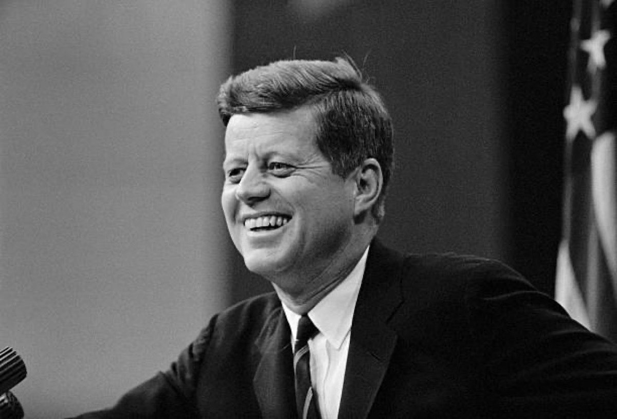 QMrplash's tweet photo. May 29th is The President's Birthday! 
He'll be 109!
109 is 19- is the number of completion. 19 is 10 is One Alpha and Omega.
5+(2+9=11) +(2+0+2+6 =10 = 1)
5+11+1 = 17.
The 29th of May, 2026 is Q 17 Day!😃🥰🫂 https://t.co/Tz8pcayV6h