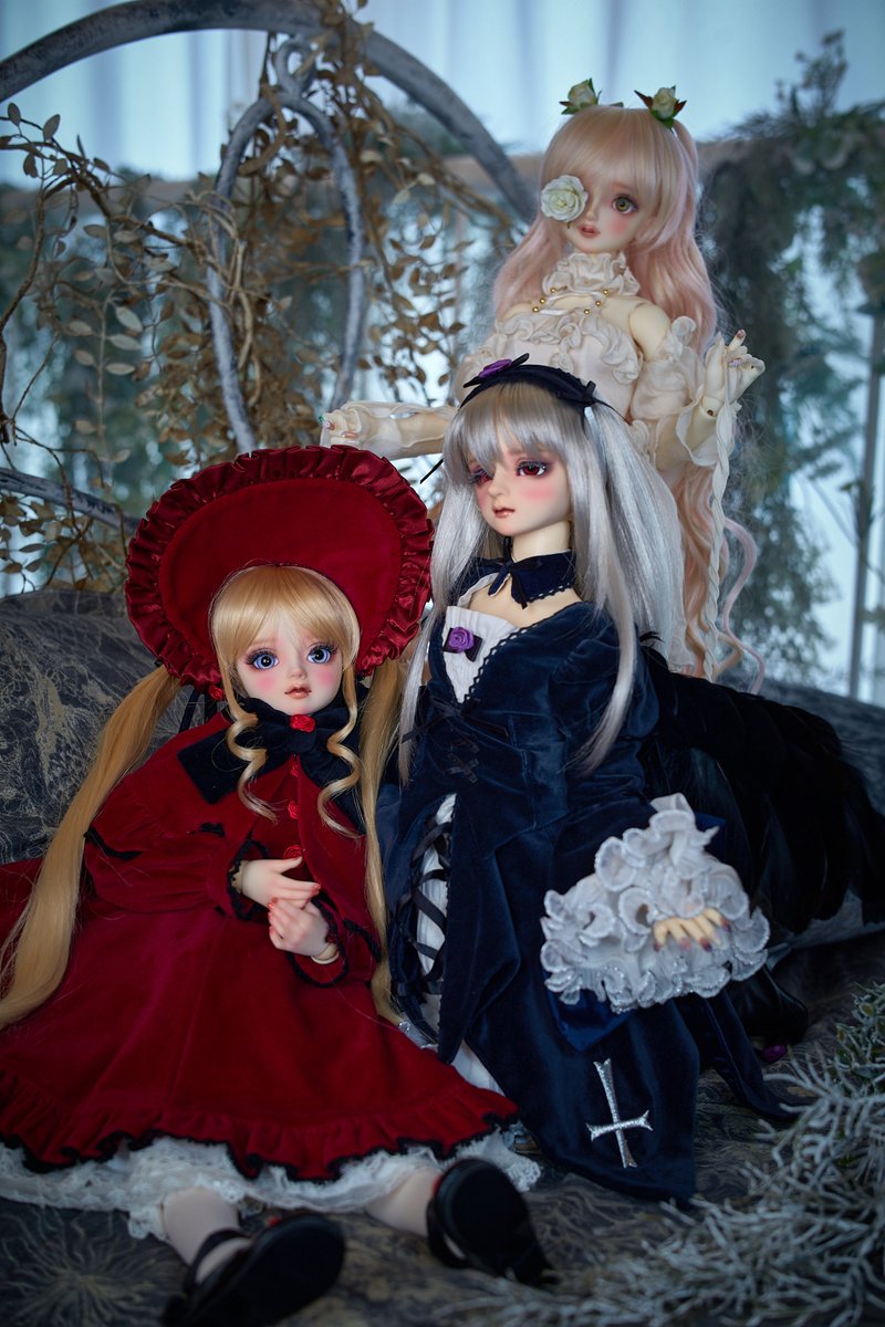 Rui888888's tweet photo. ローゼンメイデンのきゃっち様メイク三人そろい踏みです。 なおキラキちゃんはNx2さまのお嬢様です。 #きゃっちメイク #京香nail #Nx2アイ #ホビーは心の支え #ボークス https://t.co/dKdIO2C7Wu