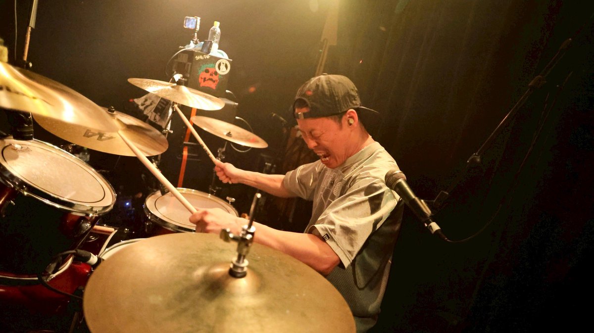 WEEP2022's tweet photo. 【7月はこちらです🤘】

2026.7.4(土)
仙台BAR TAKE
VOICES FROM HOOD presents
Collective Vol.10  
FACECARZ “BASIC AS FUCK &amp;
WEEP “Total Eclipse” Release Party

FACECARZ
Otus
WEEP
PRESSONAHEAD
BREAKOFCHAIN
MAKE MENTION OF SIGHT
DIKTATOR

OP/ST 17:00/17:30
ADV/DOOR ¥2,800/¥3,000(+1d) https://t.co/oTUpIQOZ7c