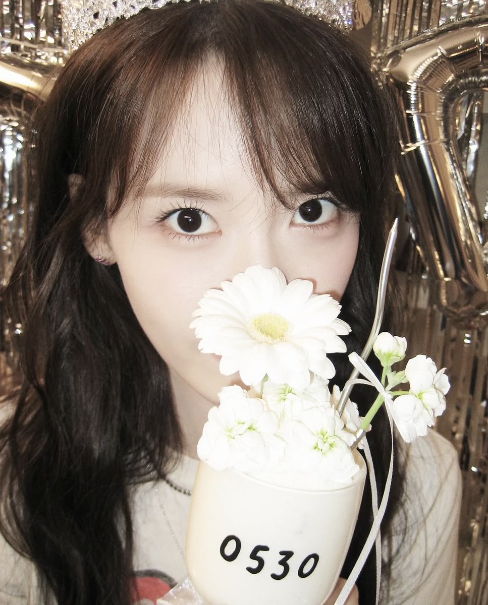mysaranggg's tweet photo. #위시투윤아 #WishToYoonA  🎂💐
+            +            +              +
    ♡      ♡  ᕬ ᕬ  ♡         ♡
         ✿ ︎    ( ˶'ᵕ'˶ )      ✿ ︎
┏━♡━━ U U━━♡━━┓
♡   윤아언니 생일 축하해요~~♡
┗━♡━━━━━━♡━━┛ https://t.co/Hl3fGB3K0R