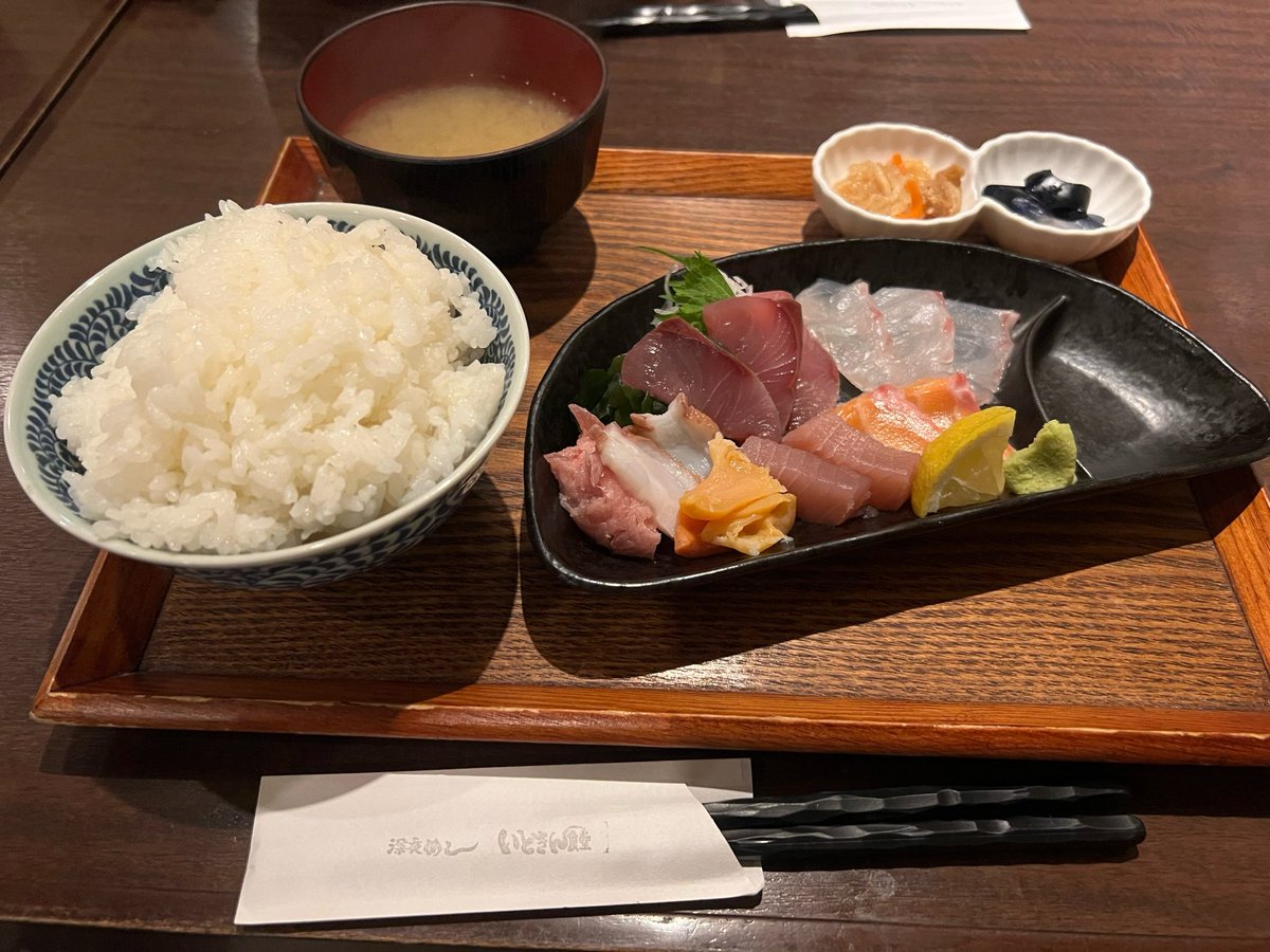 もふ tweet media