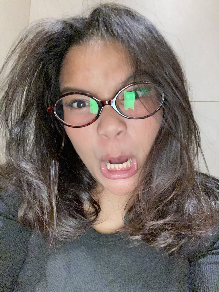 bituhell's tweet photo. aku dan my new glasses 🤓 https://t.co/Bm7JuEC8sN