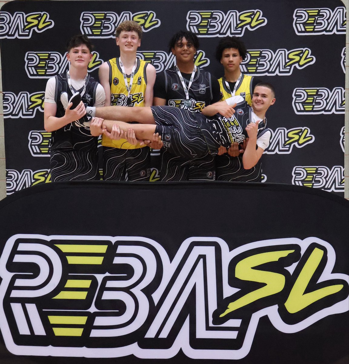 REBABasket's tweet photo. ⬛️🟨ALLSTAR 5 U15🟨⬛️

⭐️Oliver Rodden
⭐️Isaac Hodgkinson
⭐️Mason Tailor
⭐️Gibril Toure 
⭐️Lincoln McLoughlin https://t.co/3PI6UIuMrF