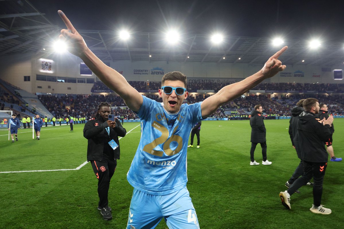 Coventry_City's tweet photo. Here to stay. 🫶 https://t.co/BzmiJznGoY