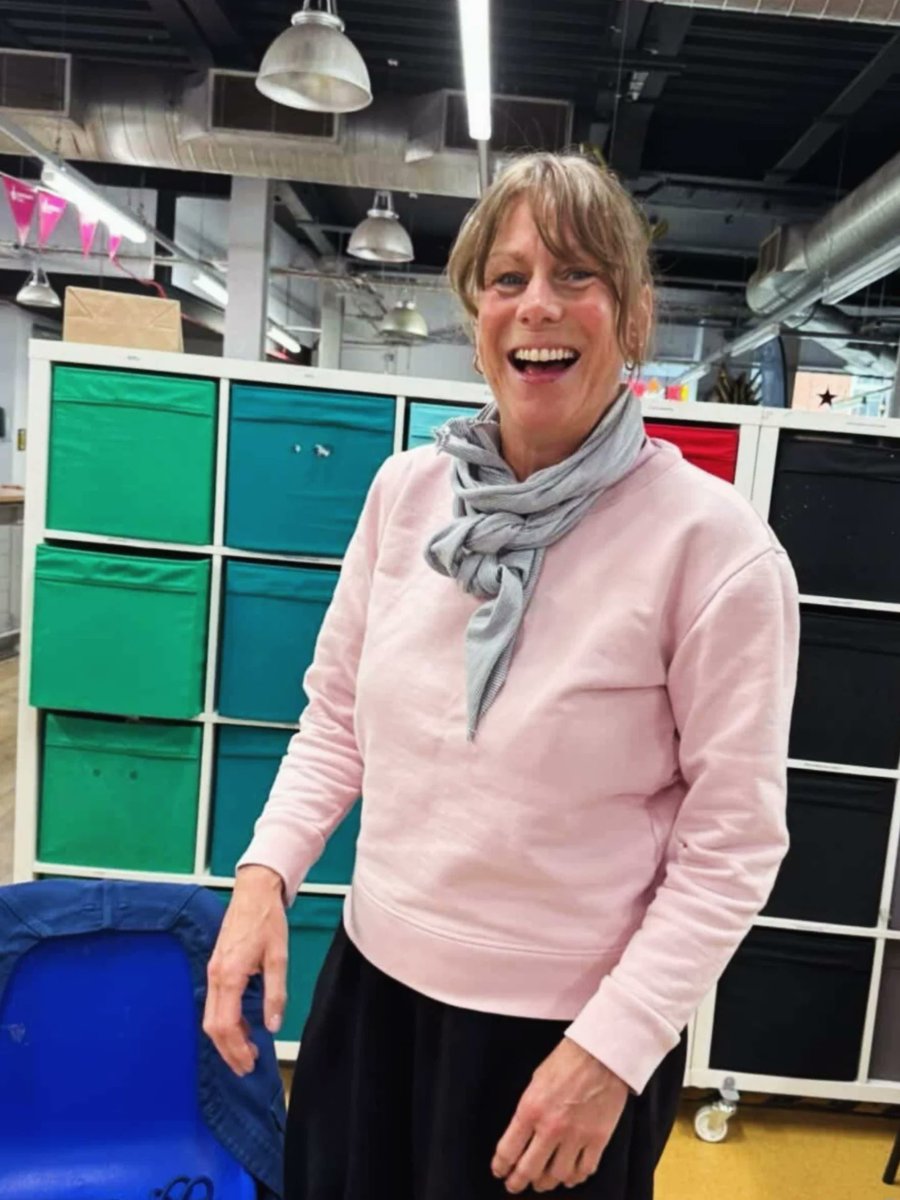 Create_Oldham's tweet photo. 🎉 FEEL GOOD FRIDAY 🎉

Today we're celebrating the success of our first workshop in our new cycles of Pottery Workshops with the talented Crafty Clay -Saddleworth 🏺

Our potters had great fun sculpting their first pots and getting to know one another.

#oldhamhour https://t.co/x80ripRooV