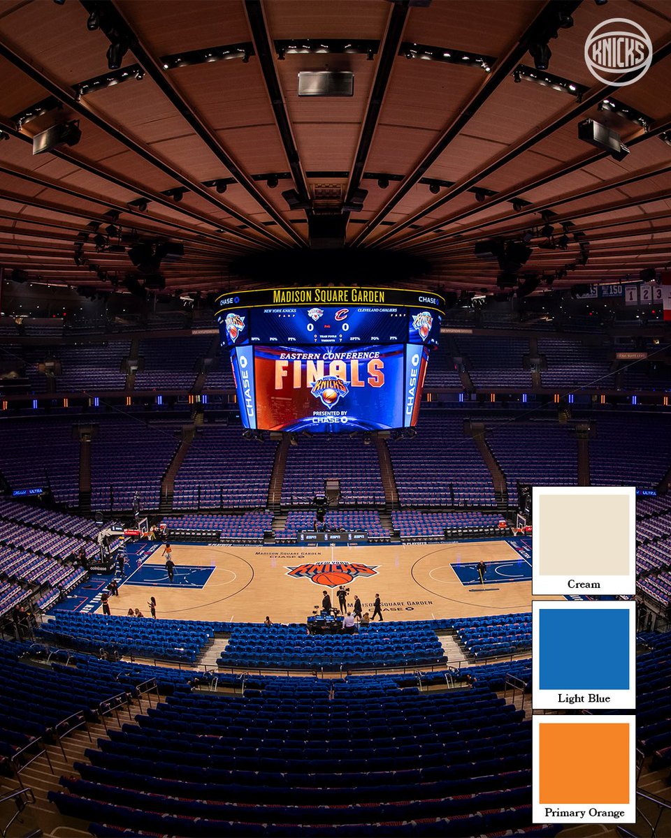 nyknicks's tweet photo. our favorite colors are always knicks colors https://t.co/wRmOBvo82i