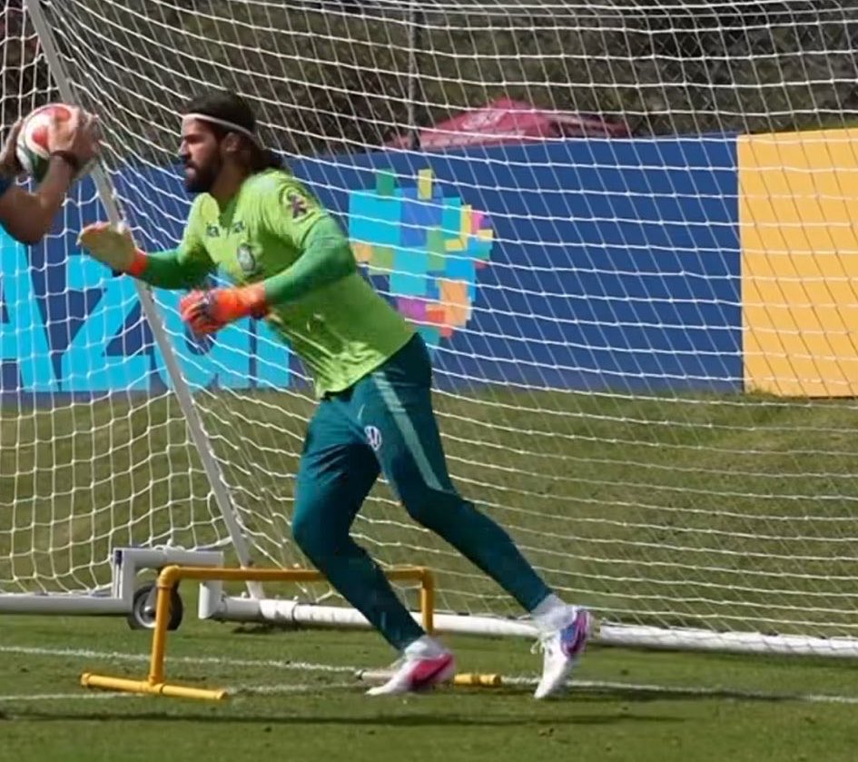 out of context brasileirão tweet media
